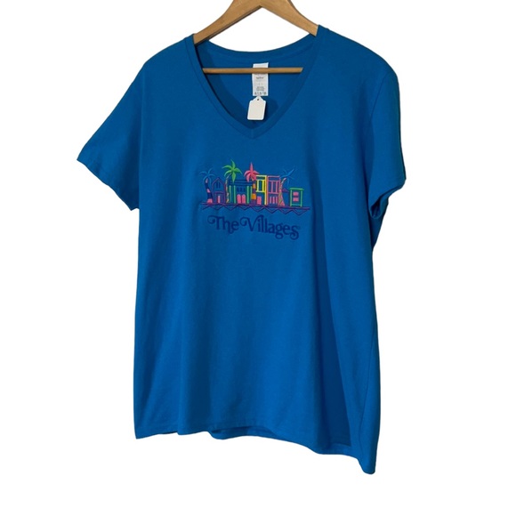 GILDAN sz X Large T Shirt The Villages Graphic Tee Shirt Bright Colors Blue Pink - Picture 3 of 7